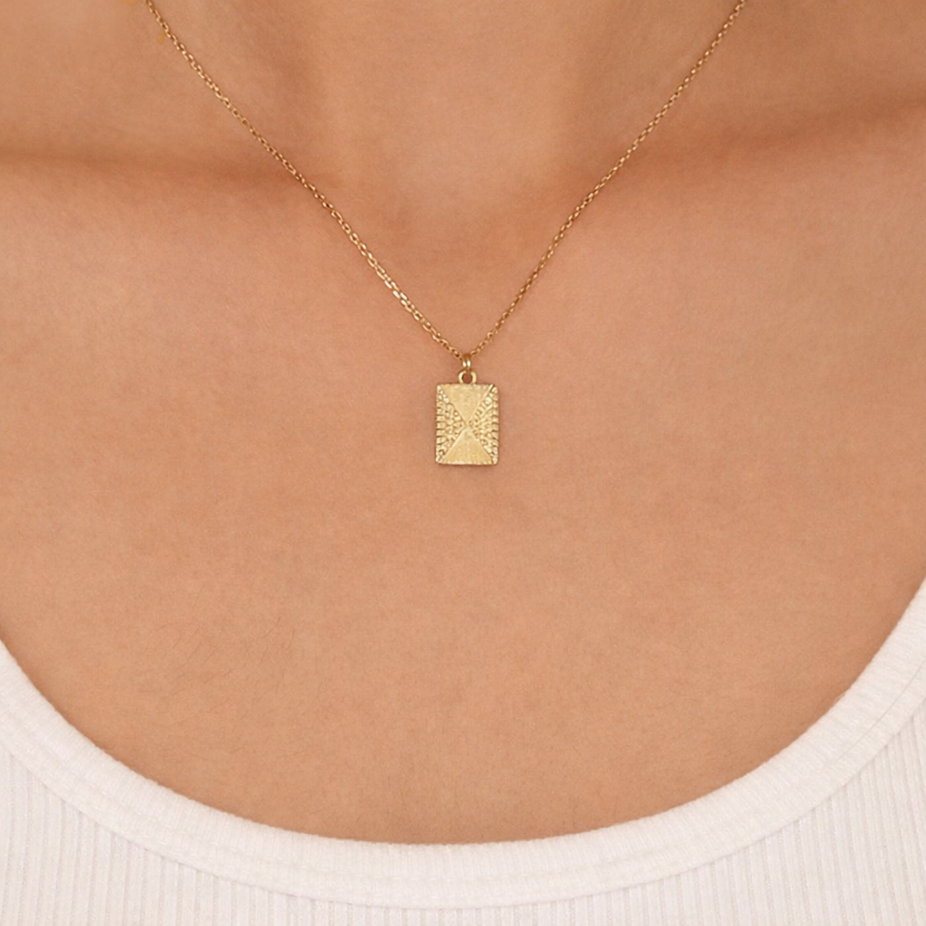 Pendant Necklace 18K